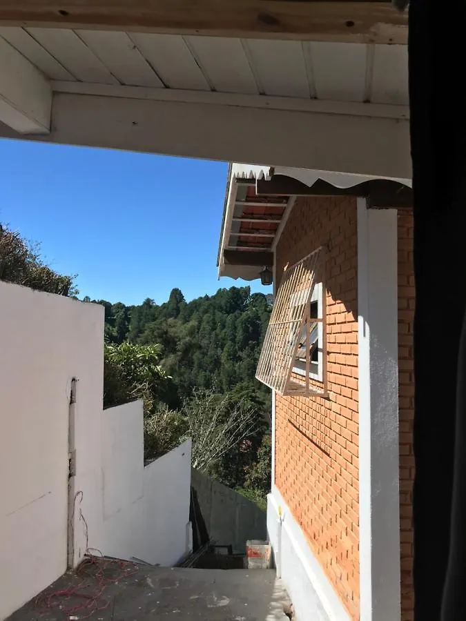 Suite Da Alema Campos do Jordão 0*,  Brasil